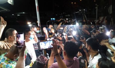 ศาลปล่อยตัว "ไผ่ ดาวดิน" ออกคุกแล้ว เจ้าตัวยืนยัน จะเดินหน้าสู้ต่อ - ขอบคุณทุกกำลังใจ