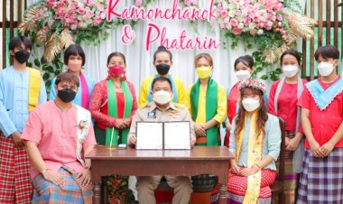 จดทะเบียนสมรสฉลองวันแห่งความรักสไตล์ชาวมอญเมืองปทุมธานี