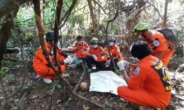 ช็อก!พบกะโหลกมนุษย์กลางป่าเขาภูหลวงวังน้ำเขียว(มีคลิป)