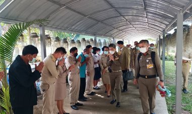 องคมนตรีตรวจเยี่ยมโครงการกองทุนการศึกษาเมืองศรีสะเกษ