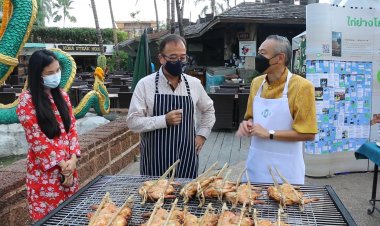 อุปทูตสหรัฐฯเยือนอีสาน ชิมไก่ย่างไร้เก๊าท์ผลงานวิจัยเด่น มข.