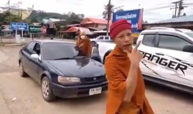 จวกยับพระเมากร่าง ท้างัดชาวบ้านกลางถนน - สำนักพุทธสั่งลงดาบทันที(ชมคลิป)