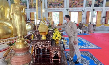 ถวายภัตตาหารเพล พระราชทานในหลวงร.10พระสงฆ์สอบบาลีสนามหลวง