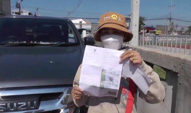 แม่ค้าล็อตเตอรี่โอดเจอใบสั่งผิดคันเข้าร้องโรงพักถูกปัดรับแจ้ง(มีคลิป)