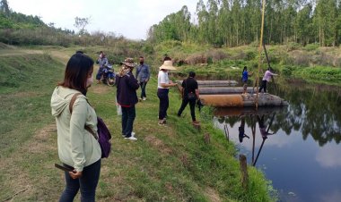 ชาวบ้านร้องท่อระบายน้ำเสียรง.ปราจีนฯแตกไหลลงคลองสัตว์น้ำตายเพียบ