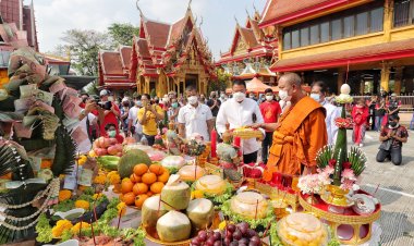ปชช.แห่ร่วมพิธีเบิกเนตร "ท้าวเวสสุวรรณ จตุมหาราชิกา"