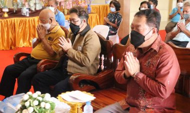 "พ.ต.อ.ทวี"ประธานสมโภชพุ่มผ้าป่า ที่วัดตันติการามนราธิวาส