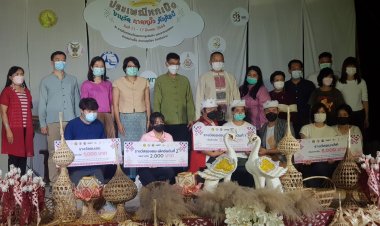 น่านชวนเที่ยว"ประเพณีหกเป็ง"นั่งรถราง ไหว้พระธาตุแช่แห้ง