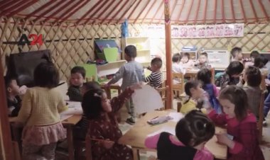 โรงเรียนอนุบาลขาดแคลนทำให้ชาวมองโกเลียคิดนอกกรอบ พิจารณาการศึกษาก่อนวัยเรียนกลางแจ้ง (ชมคลิป)