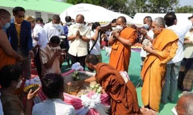 พุทธศานิกชน“ศรีสะเกษ”ร่วมางศิลาฤกษ์สร้างเจดีย์มหานาคแก้วจุฬามณี