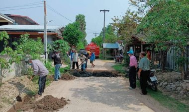 นายกอบต.โนนสังข์ระดมจิตอาสาปรับภูมิทัศน์หมู่บ้าน