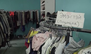 ร้านเสื้อผ้าการกุศลแนะนำให้ลูกค้ารู้จักวัฒนธรรมที่เป็นมิตรกับสิ่งแวดล้อม(ชมคลิป)