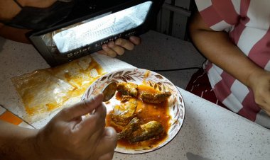 แทบอ้วกแตก!เปิดปลากระป๋องแบรนด์เจอซากตะขาบป่นมากับปลา