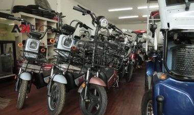 จักรยานไฟฟ้าสามารถแทนที่มอเตอร์ที่ใช้เชื้อเพลิงแบบธรรมดาได้ (ชมคลิป)