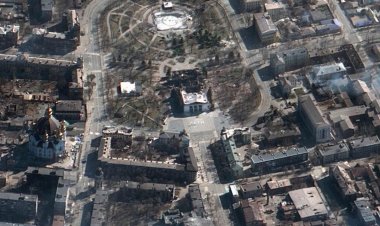 คาดเหยื่อรัสเซียบอมบ์โรงละครมาริอูโปลดับพุ่ง 300 ศพ