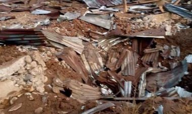 ทหารเมียนม่า ทิ้งบอมส์ทางอากาศ  ระเบิดถล่ม บ้านเดบูโน่ จ.มือตรอ รัฐกะเหรี่ยง กองพล 5