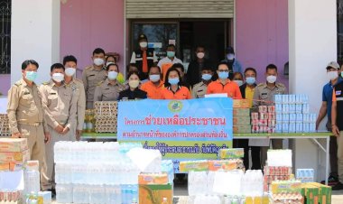 นายกอบต.ก้านเหลืองลุยมอบถุงยังชีพผู้ป่วยโควิดกักตัวที่บ้าน