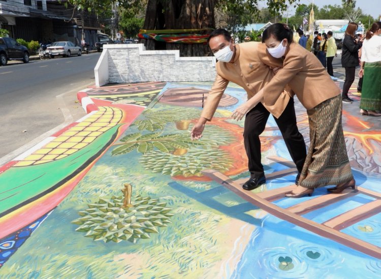 ศรีสะเกษเปิดลานถ่ายภาพ3มิติเป็นจุดเช็คอินรองลำดวนเกมส์ (มีคลิป)