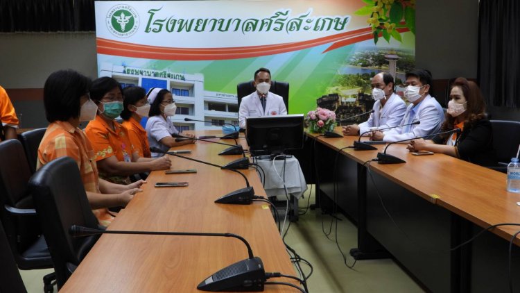 รพ.ศรีสะเกษปรับมาตรการป้องโควิดผู้มารับบริการต้องฉีดวัคซีนครบ 3 เข็ม(มีคลิป)