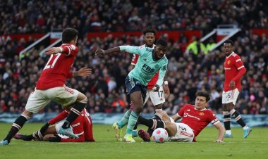 "ผีแดง"ห่วยไล่เจ๊า"จิ้งจอก"1-1 โอกาสลุ้นท็อปโฟร์ พรีเมียร์ลีก ยากขึ้น