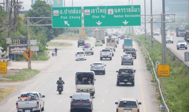 มิตรภาพเริ่มแน่น!คนอีสานทะยอยเดินทางกลับมาตุภูมิฉลองสงกรานต์ (มีคลิป)