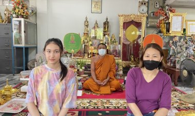 น้องเจนนี่ ศิลปินเกิร์ลกรุ๊ปค่ายแกรมมี่ขอพรไอ้ไข่วัดบึงบาก่อนออกอัลบั้มเพลง