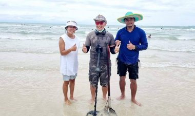 ทำดีต้องชื่นชม!จ่าทหารเรืองมใต้ทะเลหาดทรายแก้วหาพระเลี่ยมทองคืนเจ้าของ