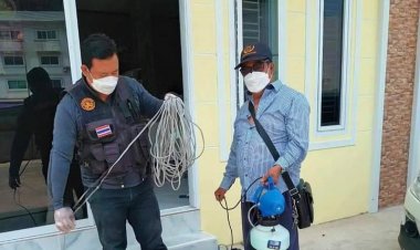 สท.นครแม่สอด ลงพื้นที่ฉีดพ่นน้ำยาฆ่าเชื้อ COVID-19