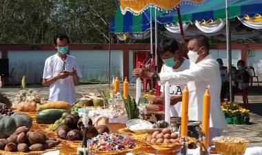 ชาวเบตงร่วมบวงสรวงบูรณปฏิสังขรณ์พระมหาธาตุเจดีย์พระพุทธธรรมประกาศ