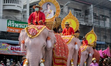 ขบวนแห่สงกรานต์อำเภอศรีราชาคว้าถ้วยพระราชทานกรมสมเด็จพระเทพฯ
