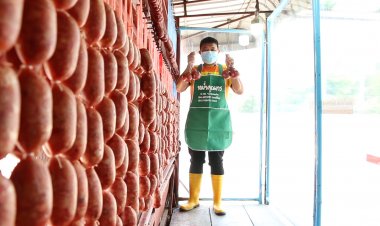 นักท่องเที่ยวแห่ช้อปหม่ำเมืองพลของฝากญาติดันยอดขายพุ่ง(มีคลิป)