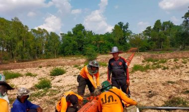 ปภ.ศรีสะเกษ เดินหน้าแก้ไขปัญหาภัยแล้งหลังสงกรานต์ด้วยการสูบน้ำลงหนอง