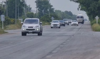 เริ่มแผลงฤทธิ์..พายุฤดูร้อนทำถนนสาย 24 ช่วงผ่าน อ.สูงเนินฝนตกถนนลื่น