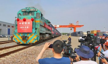 รถไฟเร็วสูงสินค้าเส้นทาง “เฉิงตู-เวียดนาม” ระยะทาง 1,800 ก.ม. ย่นเวลาขนส่งได้ 3 วัน