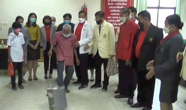 สุดทึ่งเฒ่าวัย100 ปี โชว์เตะปีบเสียงดังสนั่นหลังรับเข็มเชิดชูเกียรติผู้สูงอายุปี65