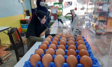 ต้นทุนพุ่งดันไข่ไก่เบตงปรับขึ้นแผงละ 5 บาททุกขนาด ทุกเบอร์ (มีคลิป)