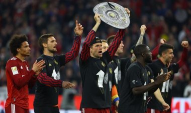 "เสือใต้"เปิดรังเชือด"เสือเหลือง"3-1 ผงาดแชมป์บุนเดสลีกา 10 สมัยติด