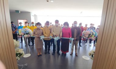 ปลัดมท.ประธานพิธีเปิดห้องประชุมเทศบาลตำบลแพรกษาเนื่องในวันเทศบาล (มีคลิป)