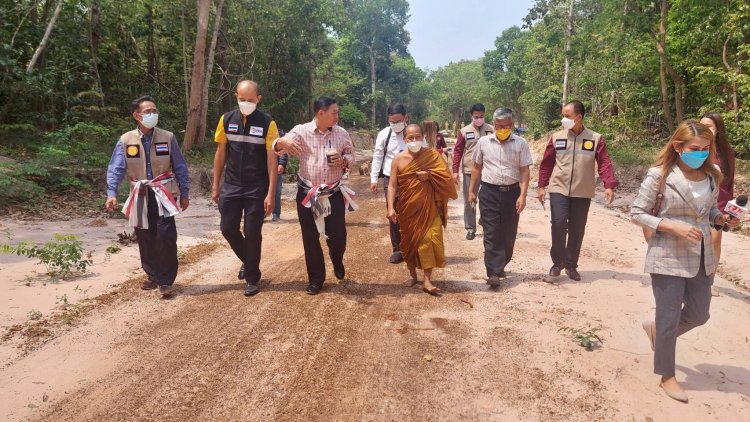 "พูดจริง  ทำจริง ใจถึง พึ่งได้"ส.ส.คฑาเทพฯ (มีคลิป)