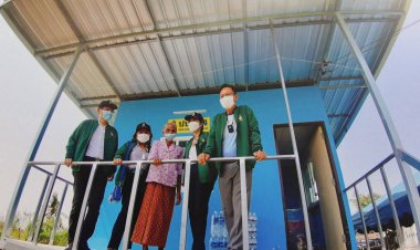 ศูนย์ ‘Blue House’ ร่วมกับ คณะนักศึกษา ปปร.24 มอบบ้านใหม่ให้ยายลาด ชาวสุพรรณฯ