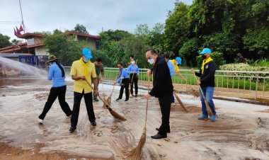 นอภ.ภูสิงห์ระดมขรก.และหน่วยงานที่เกี่ยวทำกิจกรรมBig-Cleanning Day