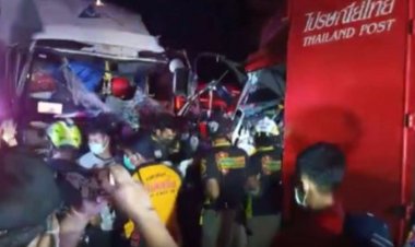 "สิบล้อ-หกล้อ"พุ่งประสานงาสนั่น 2 ผัวเมียติดซาก ตาย 1 สาหัส 1