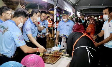 คึกคักทั้งเมือ! Street Art & Street Food  กินเพลิน เดินชม วิถีคนเบตง