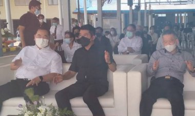 "สส.ชัยวุฒิ"นำกลุ่มคนรักแม่สอดร่วมงานฌาปนกิจศพช่างเล็ก