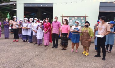 ครึกครื้นลีลาสุดมันส์!แข่งขันทำแกงไก่กะลาสูตรบ้านตะเคียนเตี้ย