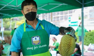 ธ.ก.ส.ยกสวนผลไม้คุณภาพดีเสิร์ฟคนกรุงหน้าสำนักงานใหญ่บางเขน