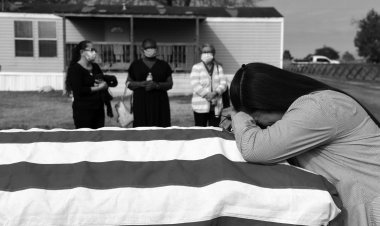 ลดธงครึ่งเสาไว้อาลัย!สหรัฐเศร้าโควิดคร่าชีวิตล้านศพชาติแรกของโลก