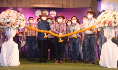 มหกรรมเกษตรสร้างชาติชิมช้อปของดีเมืองสุพรรณบุรี