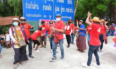 อำเภอวังหิน!!จัดงานบุญประเพณีจุดบั้งไฟเพื่อขอฝนจากพญานาค (มีคลิป)