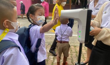 บรรยากาศเปิดเทอมวันแรกที่โคราชคึกคักเรียนออนไซต์เต็มรูปแบบ (มีคลิป)